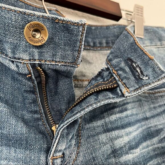 Relativity Cropped Jeans Size 6 - Picture 4 of 5